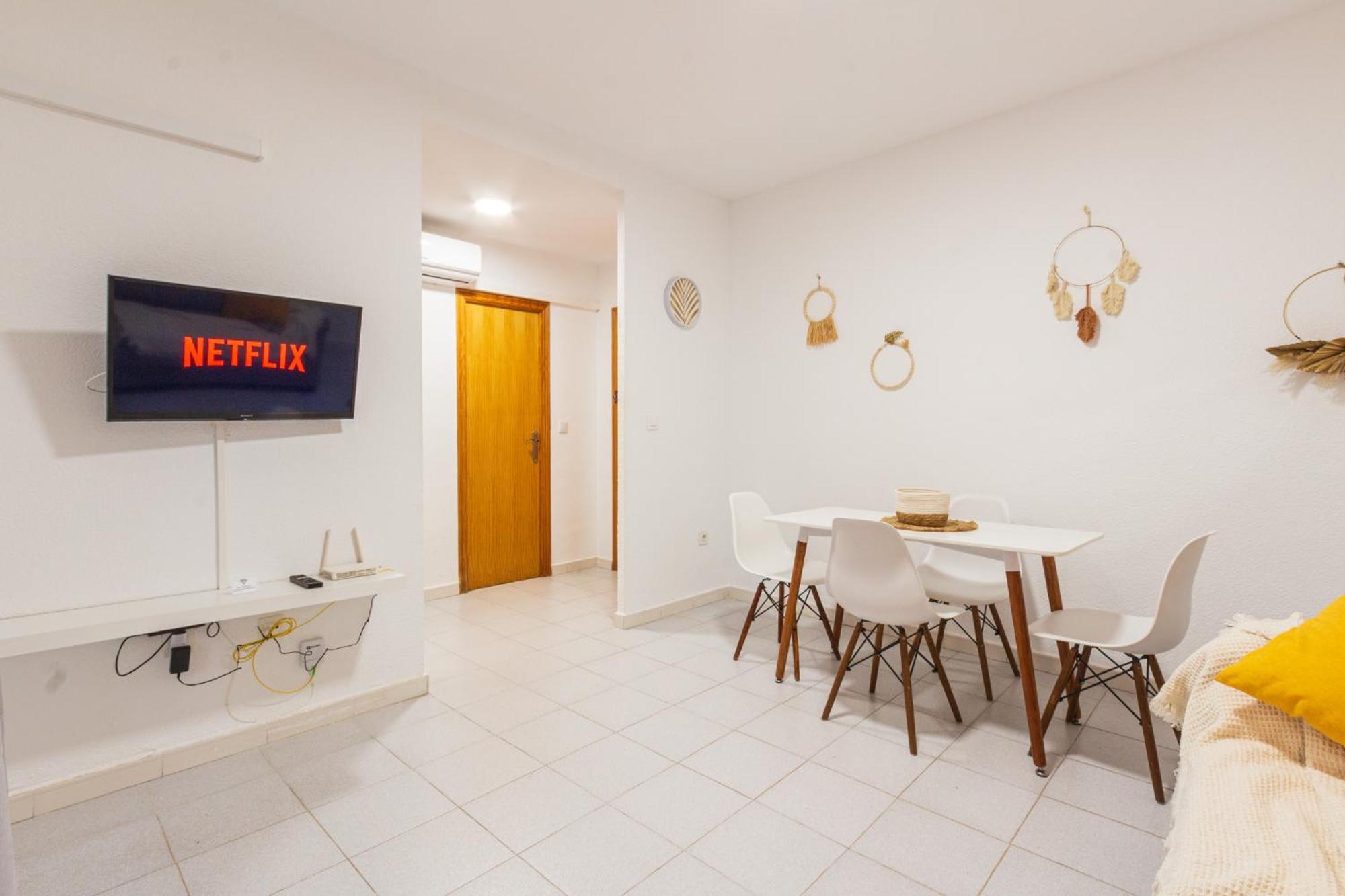Menabrea Holiday House Near The Beach And Airport Santa Pola Exterior foto